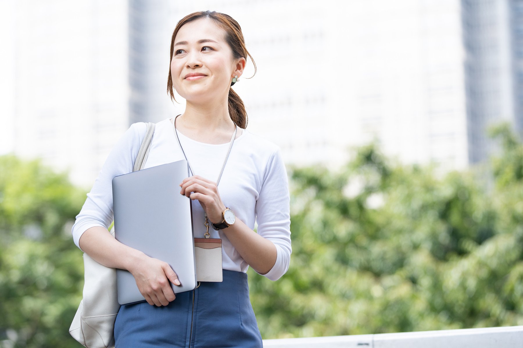 japanese business woman